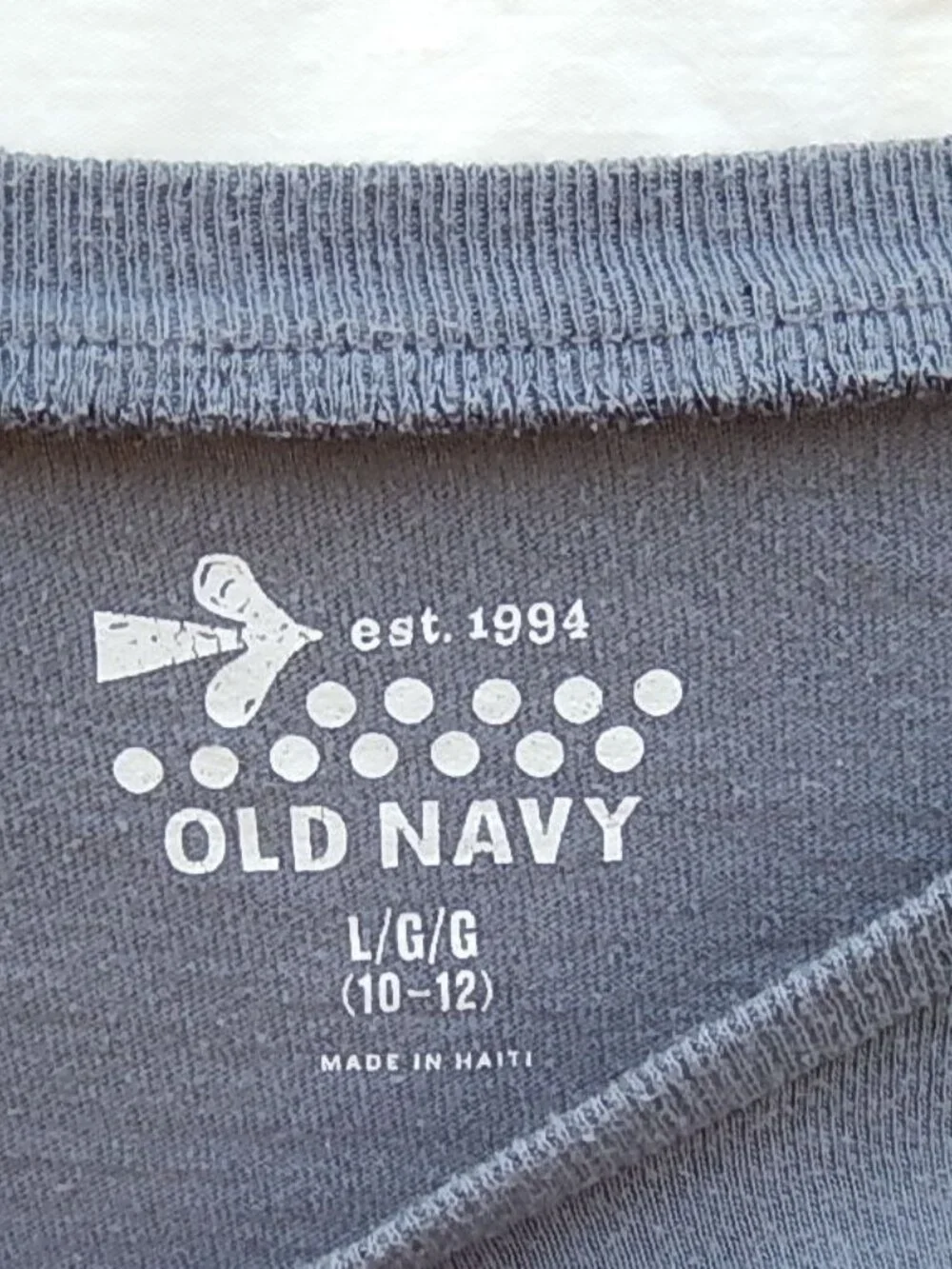 Old Navy pattern solid